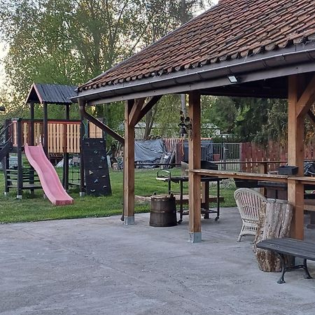 Gosciniec Twoje Mazury Nad Jeziorem Sniardwy Tuz Obok Plazy 新古提 外观 照片